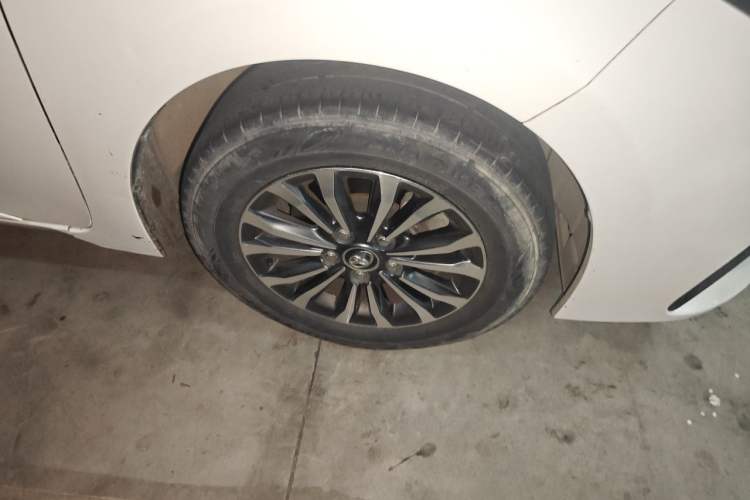 Used Toyota Corolla 2017 Revised Version 1.2T S-CVT GL-i Right Front Wheel Hub