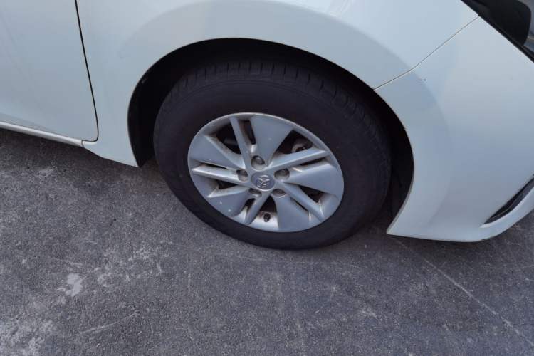 Used Toyota Corolla 2017 1.2T CVT GL Right Front Wheel Hub