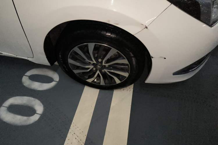 Used Toyota Corolla 2017 Revised Dual-Engine 1.8L E-CVT Elite Edition Right Front Wheel Hub
