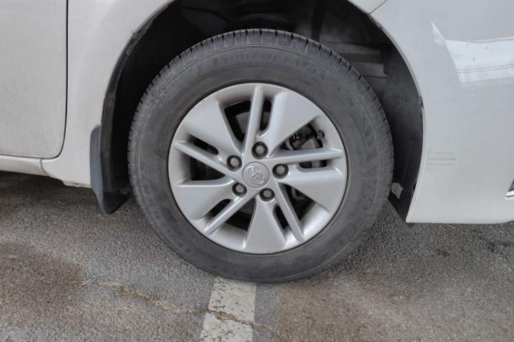 Used Toyota Corolla 2017 Revised Version 1.6L S-CVT GL Right Front Wheel Hub