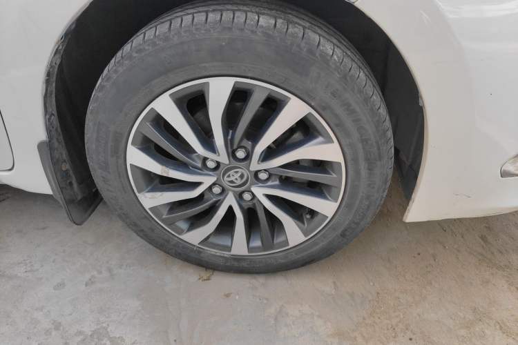 Used Toyota Corolla 2017 Revised Dual-Engine 1.8L E-CVT Leading Edition Right Front Wheel Hub