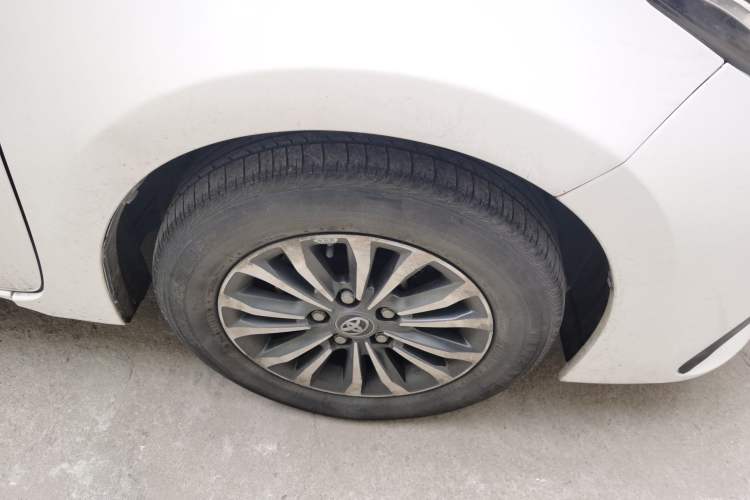 Used Toyota Corolla 2017 Revised Version 1.2T S-CVT GL-i Right Front Wheel Hub