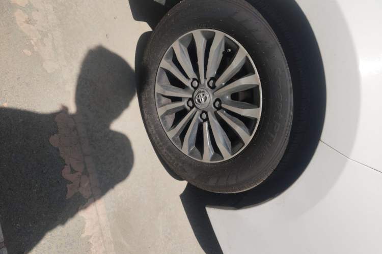 Used Toyota Corolla 2017 Revised Version 1.2T S-CVT GL-i Right Front Wheel Hub