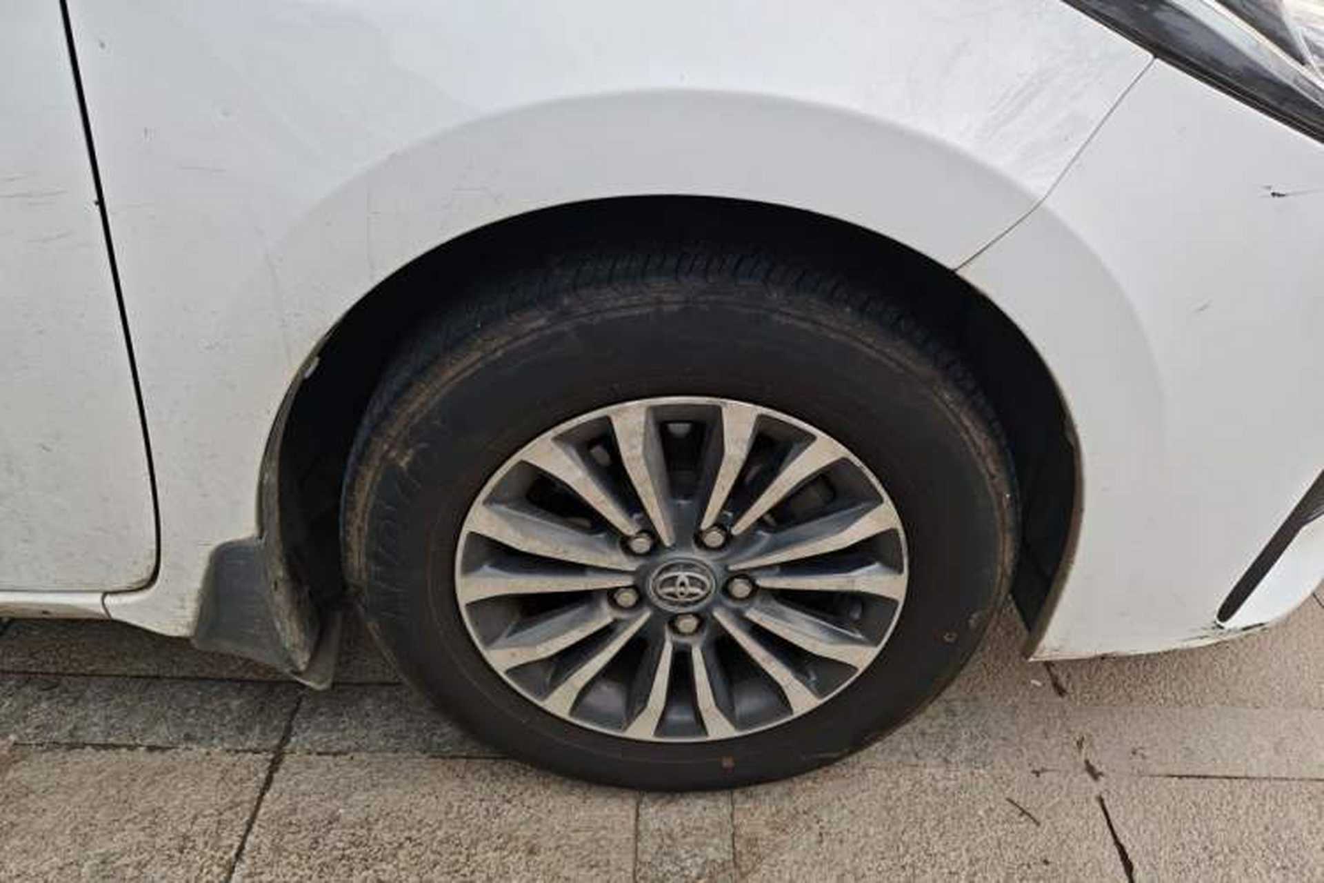 Used Toyota Corolla 2017 Revised Version 1.2T S-CVT GL Right Front Wheel Hub