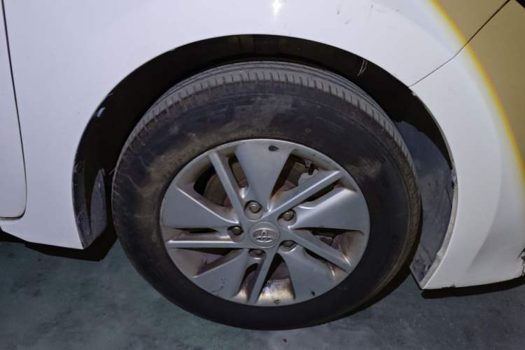 Used Toyota Corolla 2017 1.2T CVT GL-i Right Front Wheel Hub