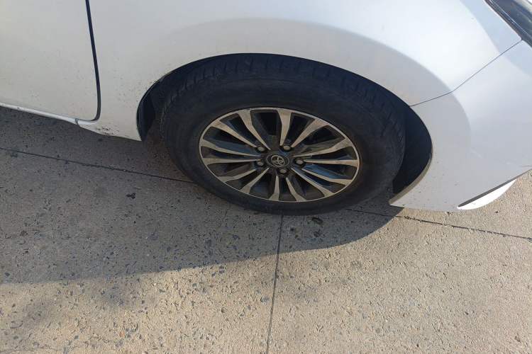 Used Toyota Corolla 2017 Revised Version 1.2T S-CVT GL Right Front Wheel Hub