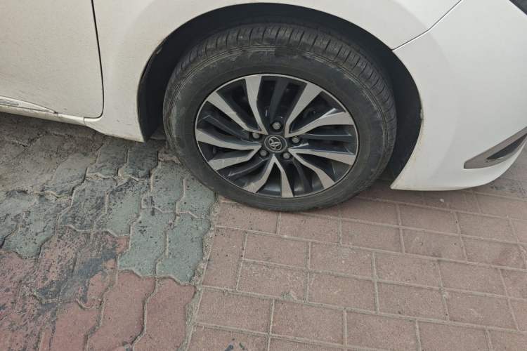 Used Toyota Corolla 2017 Revised Dual-Engine 1.8L E-CVT Elite Edition Right Front Wheel Hub