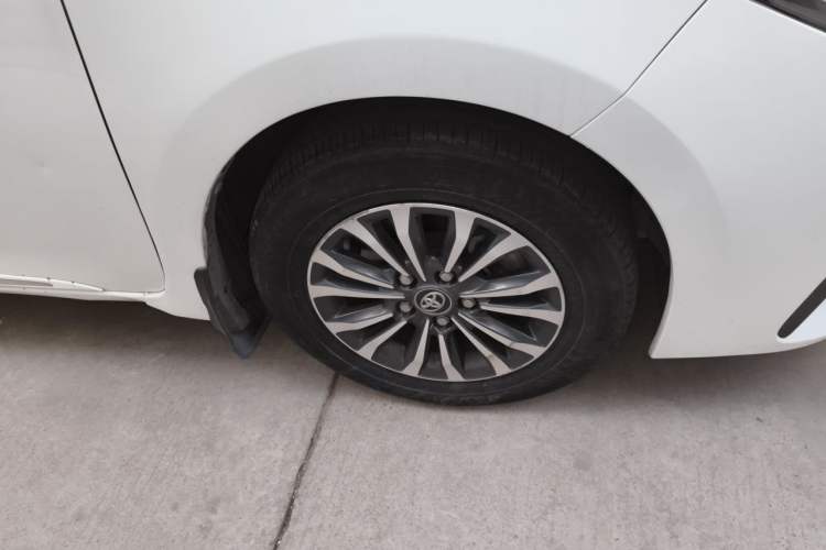 Used Toyota Corolla 2017 Revised Version 1.2T S-CVT GL-i Right Front Wheel Hub