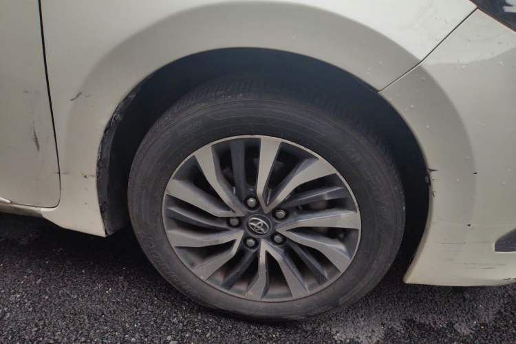 Used Toyota Corolla 2017 Revised Dual-Engine 1.8L E-CVT Elite Edition Right Front Wheel Hub