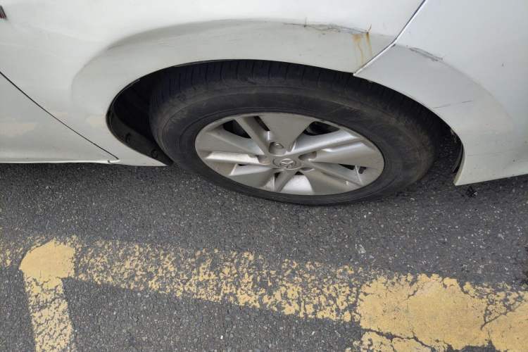 Used Toyota Corolla 2017 1.6L CVT GL Right Front Wheel Hub