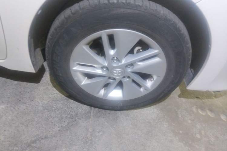 Used Toyota Corolla 2017 1.2T CVT GL-i Right Front Wheel Hub