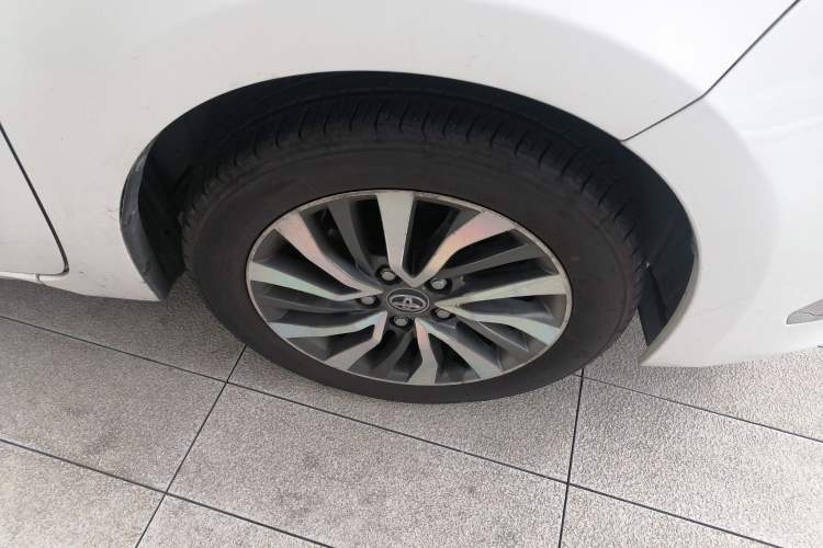 Used Toyota Corolla 2017 Revised Dual-Engine 1.8L E-CVT Leading Edition Right Front Wheel Hub