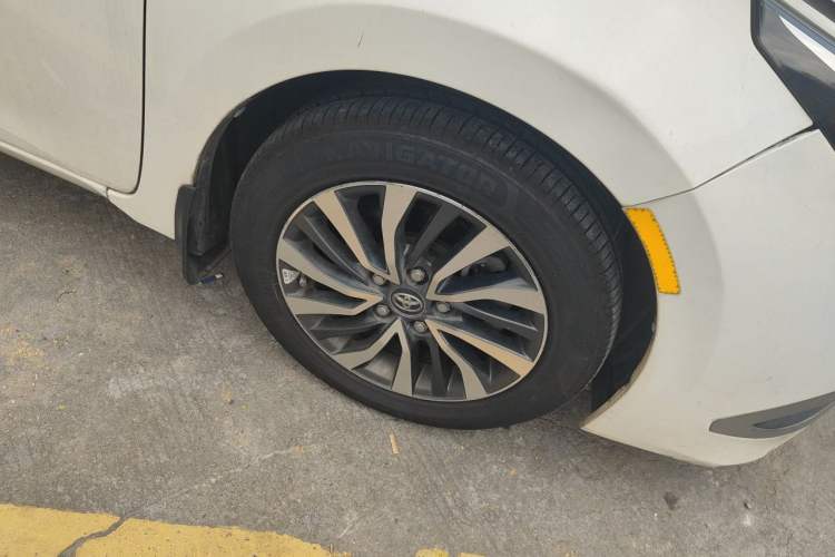 Used Toyota Corolla 2017 Revised Dual-Engine 1.8L E-CVT Leading Edition Right Front Wheel Hub