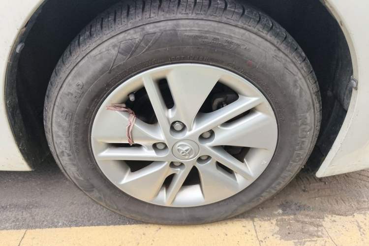 Used Toyota Corolla 2017 1.2T CVT GL-i Right Front Wheel Hub