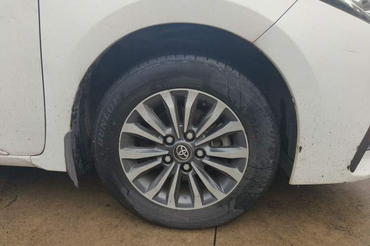Used Toyota Corolla 2017 Revised Version 1.2T S-CVT GL-i Right Front Wheel Hub