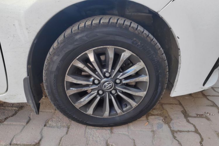 Used Toyota Corolla 2017 Revised Version 1.2T S-CVT GL Right Front Wheel Hub