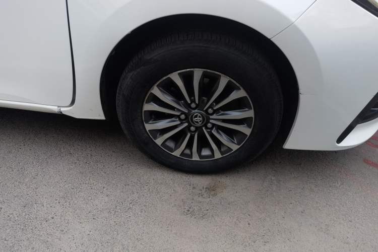 Used Toyota Corolla 2017 Revised Version 1.2T S-CVT GL Right Front Wheel Hub