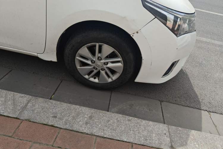 Used Toyota Corolla 2017 1.2T Manual GL Right Front Wheel Hub
