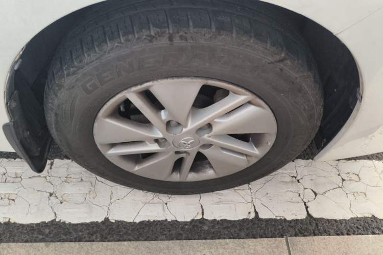 Used Toyota Corolla 2017 Revised Version 1.2T S-CVT GL Right Front Wheel Hub