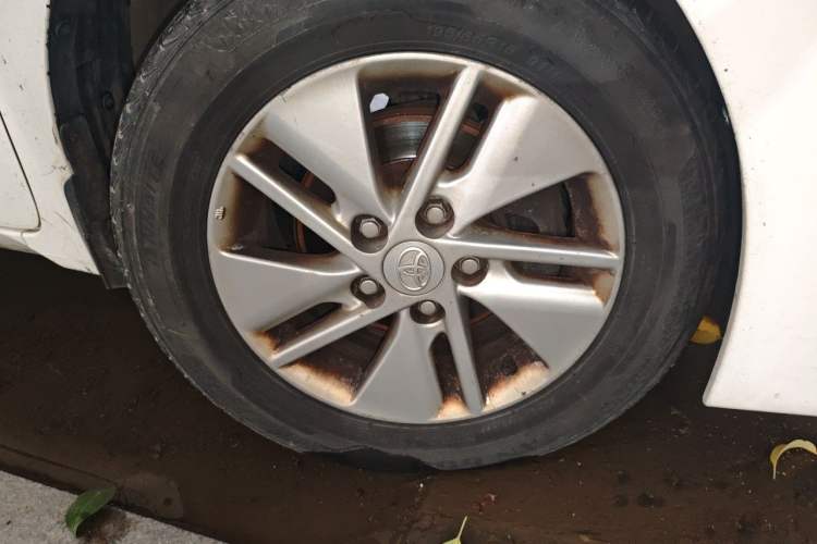 Used Toyota Corolla 2017 Revised Version 1.6L S-CVT GL Right Front Wheel Hub