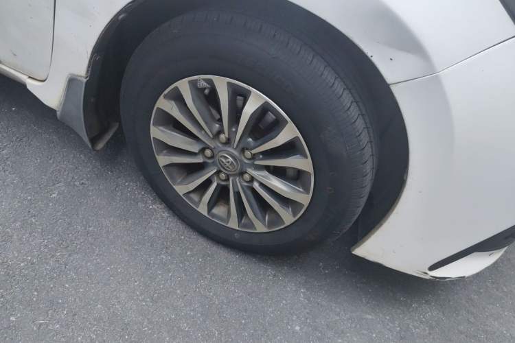 Used Toyota Corolla 2017 Revised Version 1.2T S-CVT GL Right Front Wheel Hub
