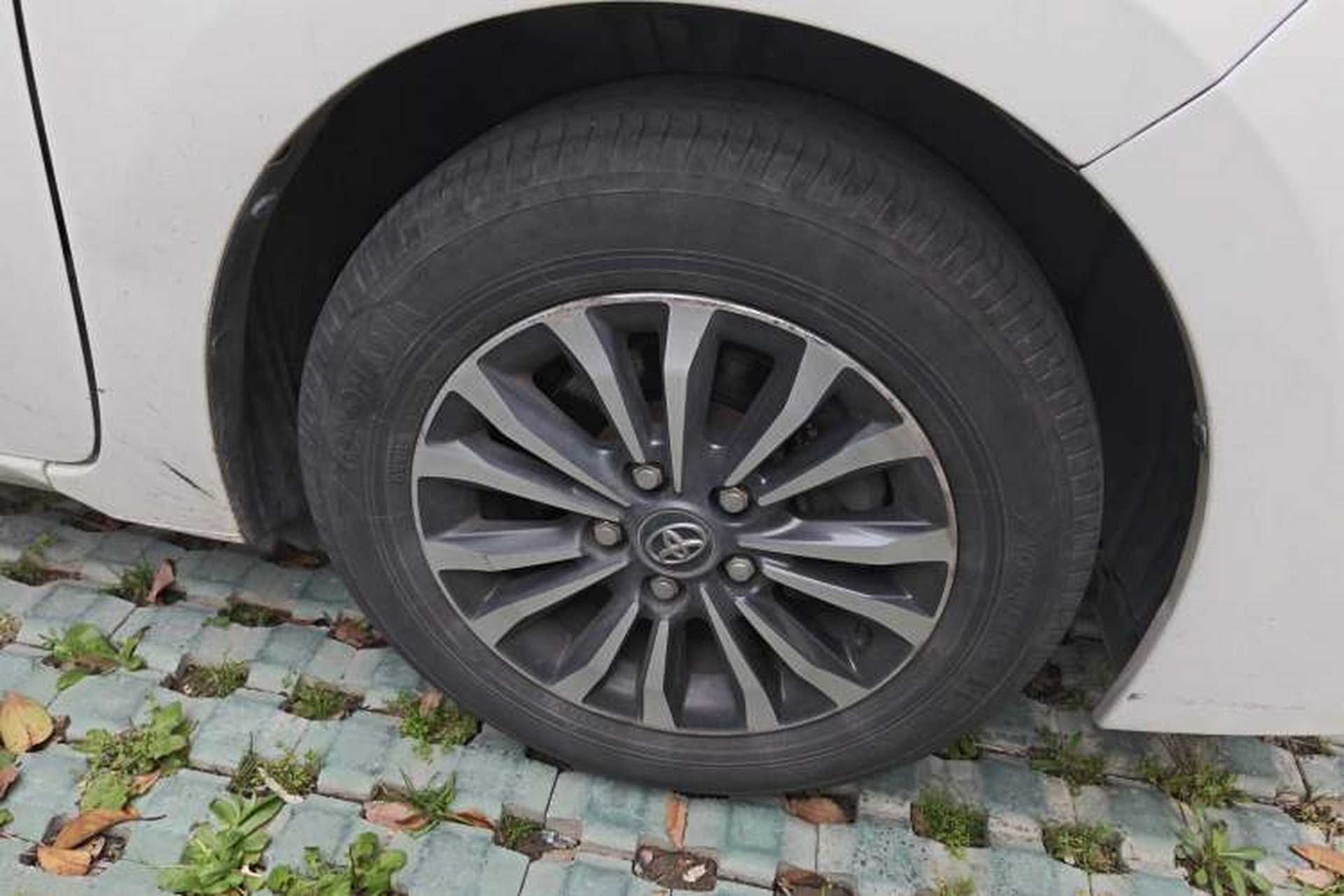 Used Toyota Corolla 2017 Revised Version 1.2T S-CVT GL-i Right Front Wheel Hub