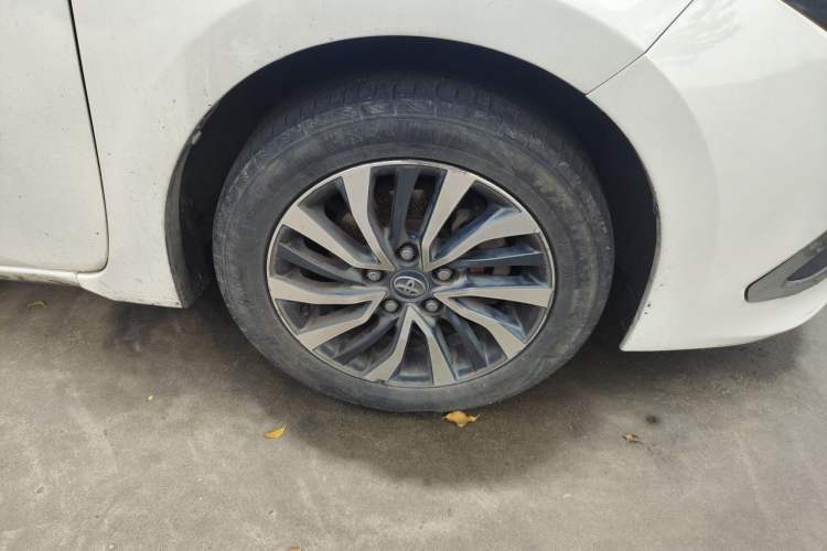 Used Toyota Corolla 2017 Revised Dual-Engine 1.8L E-CVT Leading Edition Right Front Wheel Hub