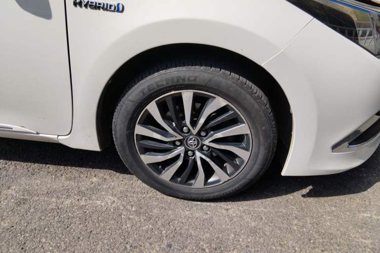 Used Toyota Corolla 2017 Revised Dual-Engine 1.8L E-CVT Leading Edition Right Front Wheel Hub