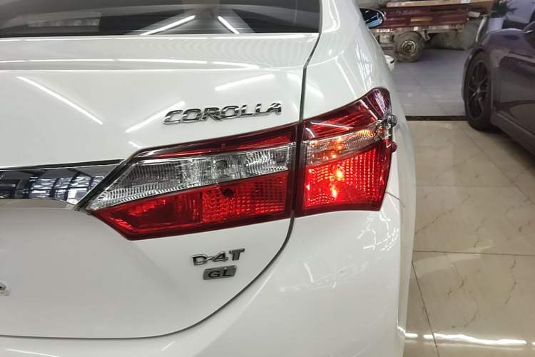 Used Toyota Corolla 2017 Revised Version 1.2T S-CVT GL Right Rear Taillight