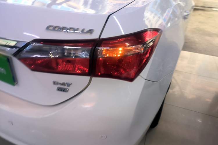 Used Toyota Corolla 2017 Revised Version 1.2T S-CVT GL Right Rear Taillight