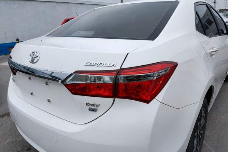Used Toyota Corolla 2017 Revised Version 1.2T S-CVT GL Right Rear Taillight