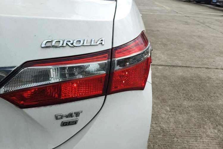 Used Toyota Corolla 2017 Revised Version 1.2T S-CVT GL-i Right Rear Taillight