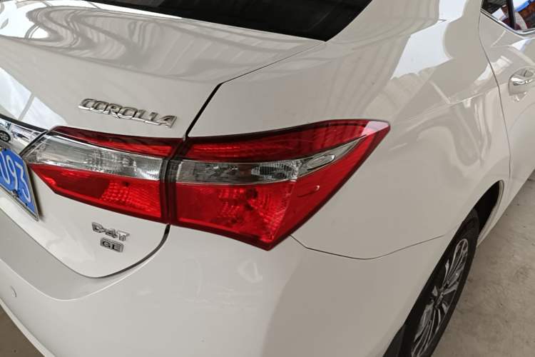 Used Toyota Corolla 2017 Revised Version 1.2T S-CVT GL Right Rear Taillight
