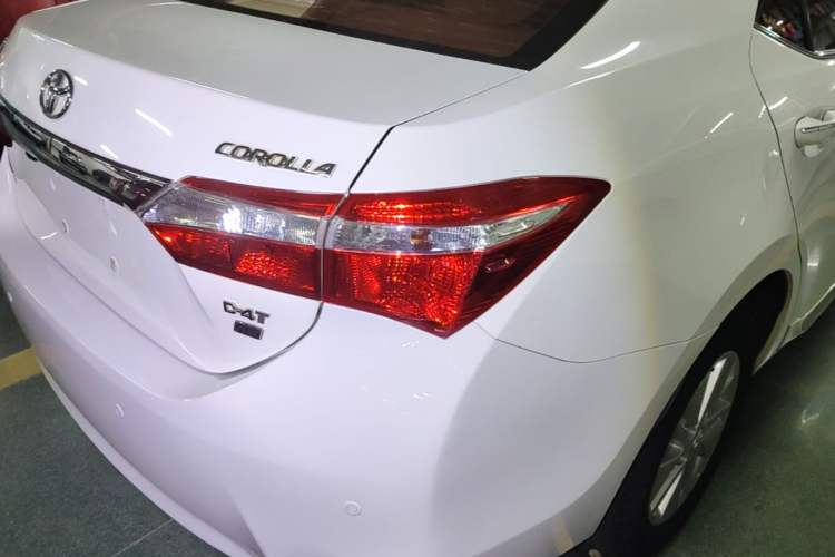 Used Toyota Corolla 2017 1.2T CVT GL-i Right Rear Taillight