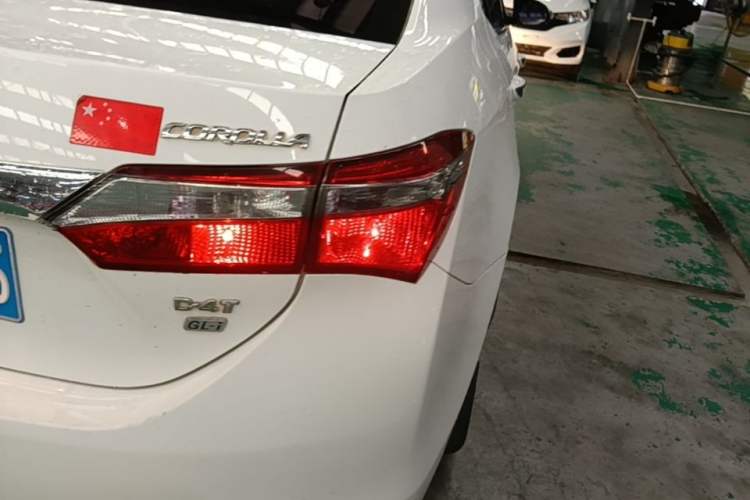 Used Toyota Corolla 2017 Revised Version 1.2T S-CVT GL-i Right Rear Taillight