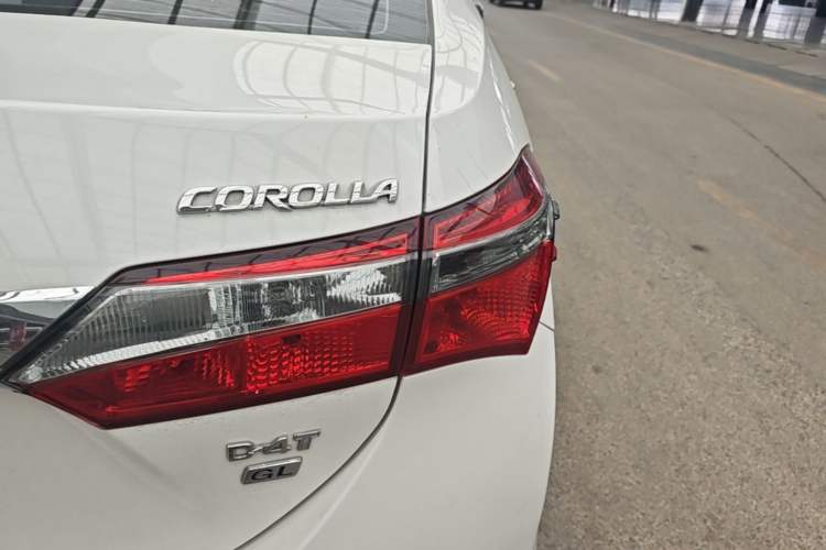 Used Toyota Corolla 2017 Revised Version 1.2T S-CVT GL Right Rear Taillight