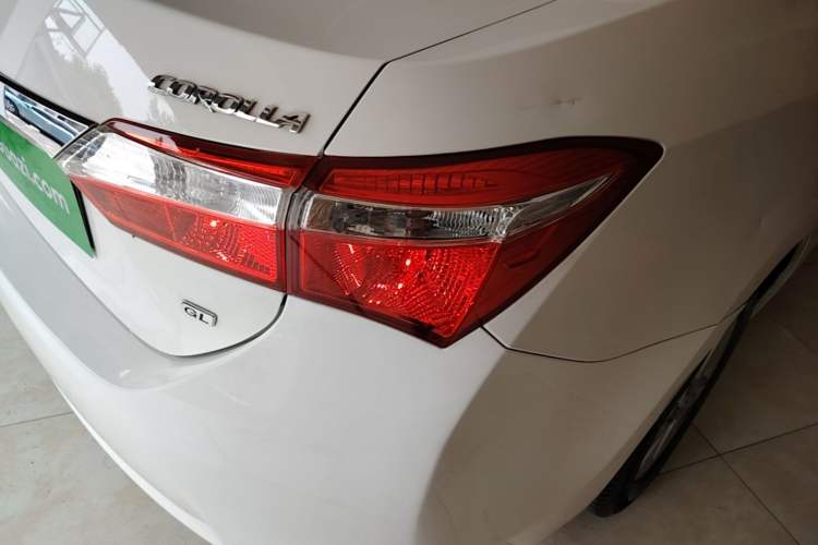 Used Toyota Corolla 2017 1.6L CVT GL Right Rear Taillight