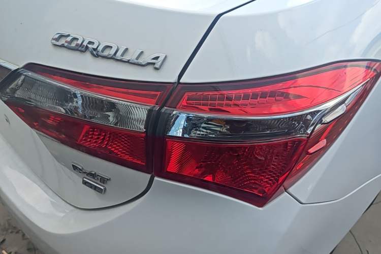 Used Toyota Corolla 2017 Revised Version 1.2T S-CVT GL Right Rear Taillight