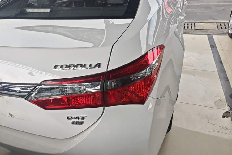 Used Toyota Corolla 2017 Revised Version 1.2T S-CVT GL-i Right Rear Taillight