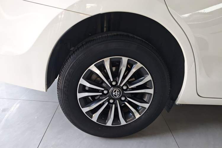 Used Toyota Corolla 2017 Revised Version 1.2T S-CVT GL Right Rear Wheel Hub