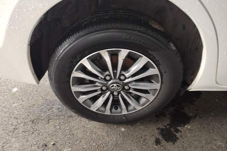 Used Toyota Corolla 2017 Revised Version 1.2T S-CVT GL Right Rear Wheel Hub