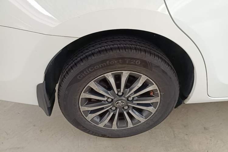 Used Toyota Corolla 2017 Revised Version 1.2T S-CVT GL Right Rear Wheel Hub