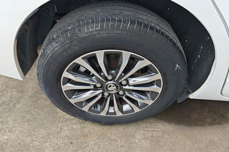 Used Toyota Corolla 2017 Revised Version 1.2T S-CVT GL-i Right Rear Wheel Hub