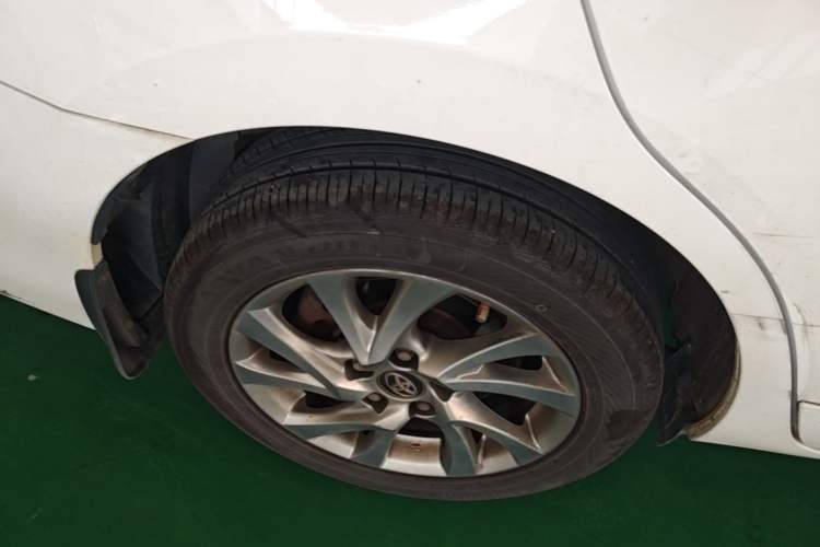 Used Toyota Corolla 2017 Revised Version 1.2T S-CVT GL-i Leather Edition Right Rear Wheel Hub
