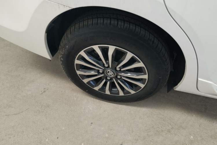 Used Toyota Corolla 2017 Revised Version 1.2T S-CVT GL-i Right Rear Wheel Hub