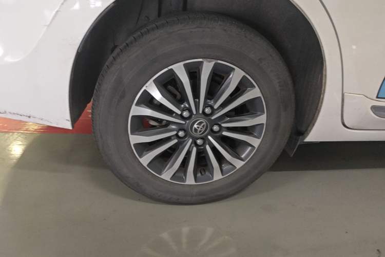 Used Toyota Corolla 2017 Revised Version 1.2T S-CVT GL-i Right Rear Wheel Hub