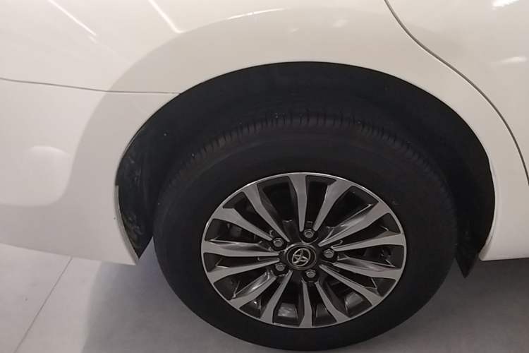 Used Toyota Corolla 2017 Revised Version 1.2T S-CVT GL Right Rear Wheel Hub