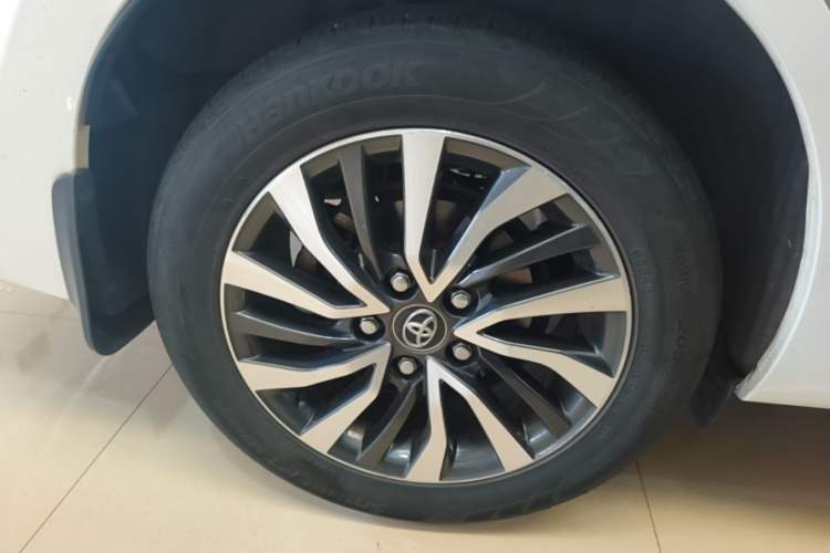Used Toyota Corolla 2017 Revised Dual-Engine 1.8L E-CVT Elite Edition Right Rear Wheel Hub