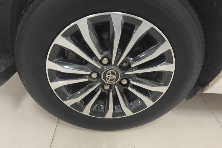 Used Toyota Corolla 2017 Revised Version 1.2T S-CVT GL Right Rear Wheel Hub