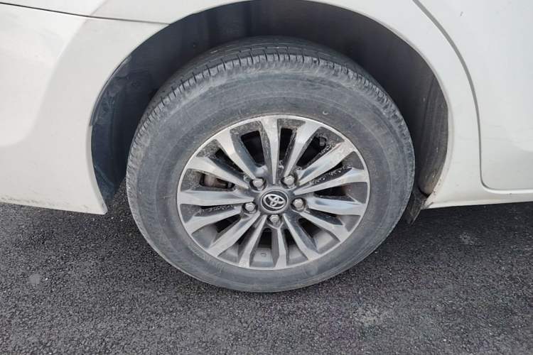 Used Toyota Corolla 2017 Revised Version 1.2T S-CVT GL Right Rear Wheel Hub